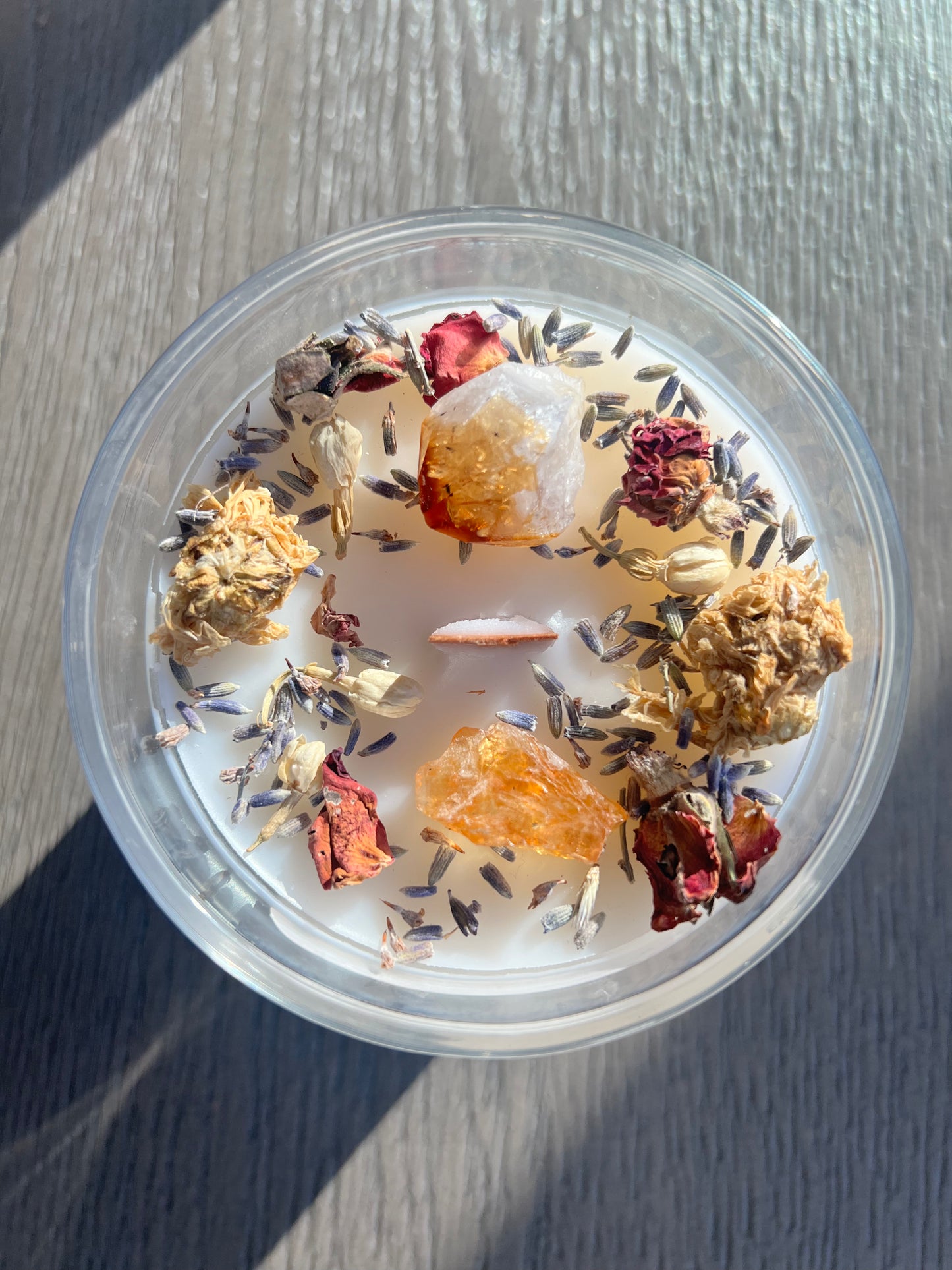 Abundance Candle: Crystal Quartz & Floral Infused Candle